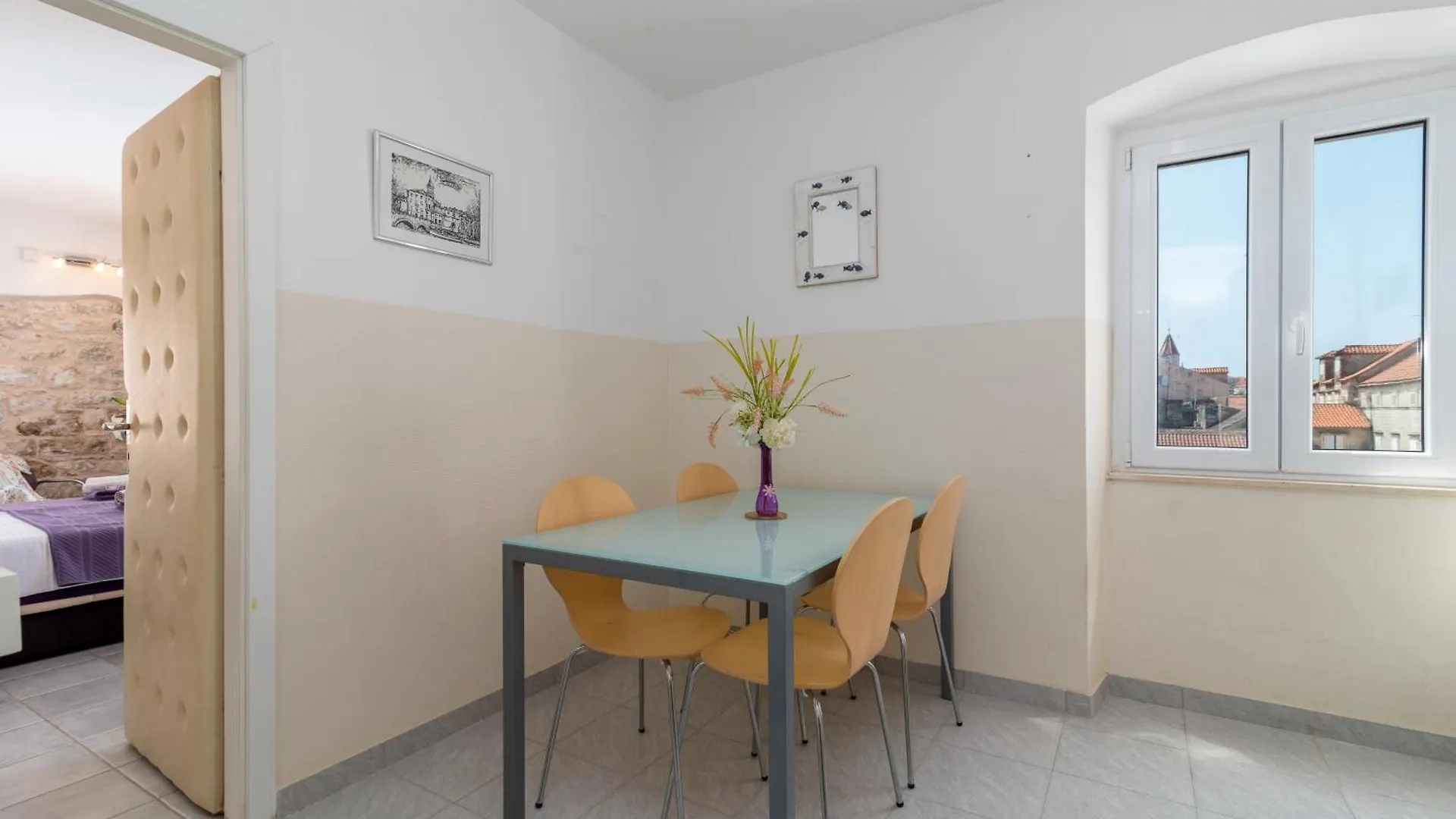 Trogir Square View-Heritage Apartments Croatia