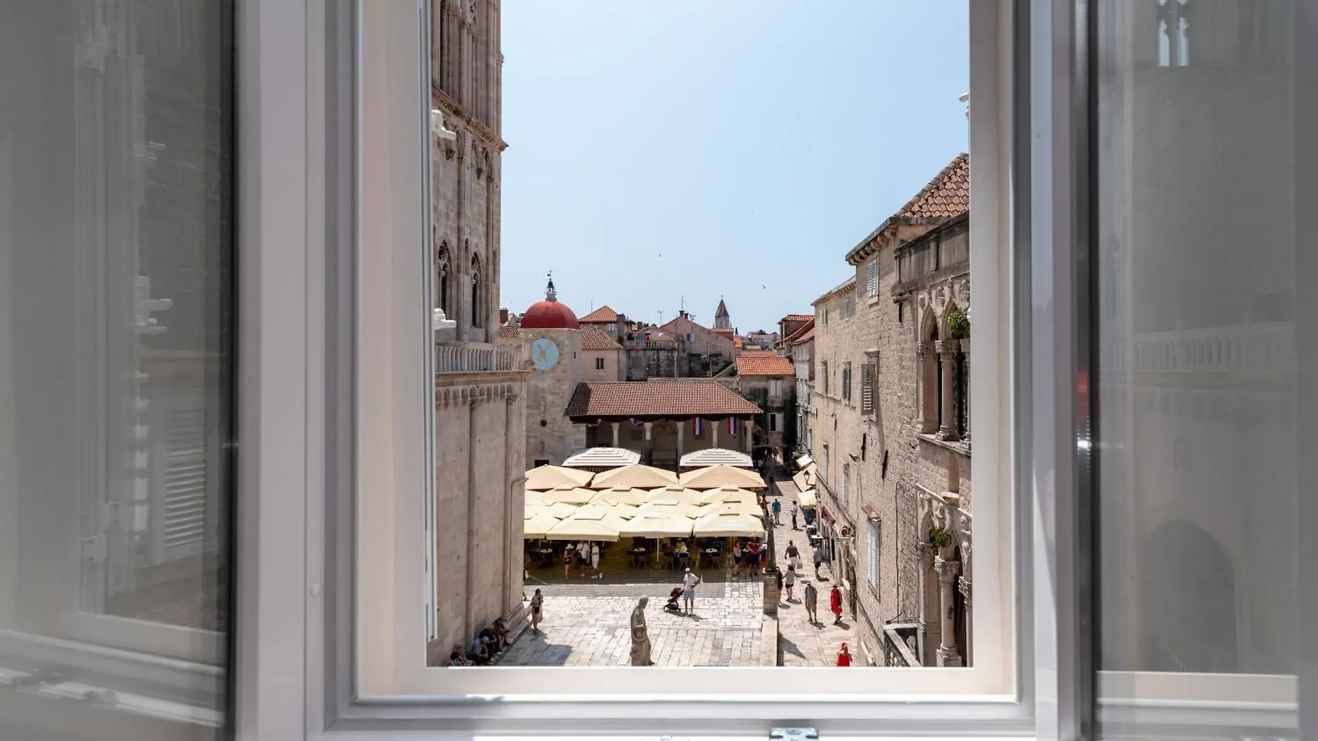 Trogir Square View-Heritage Apartments 0*,